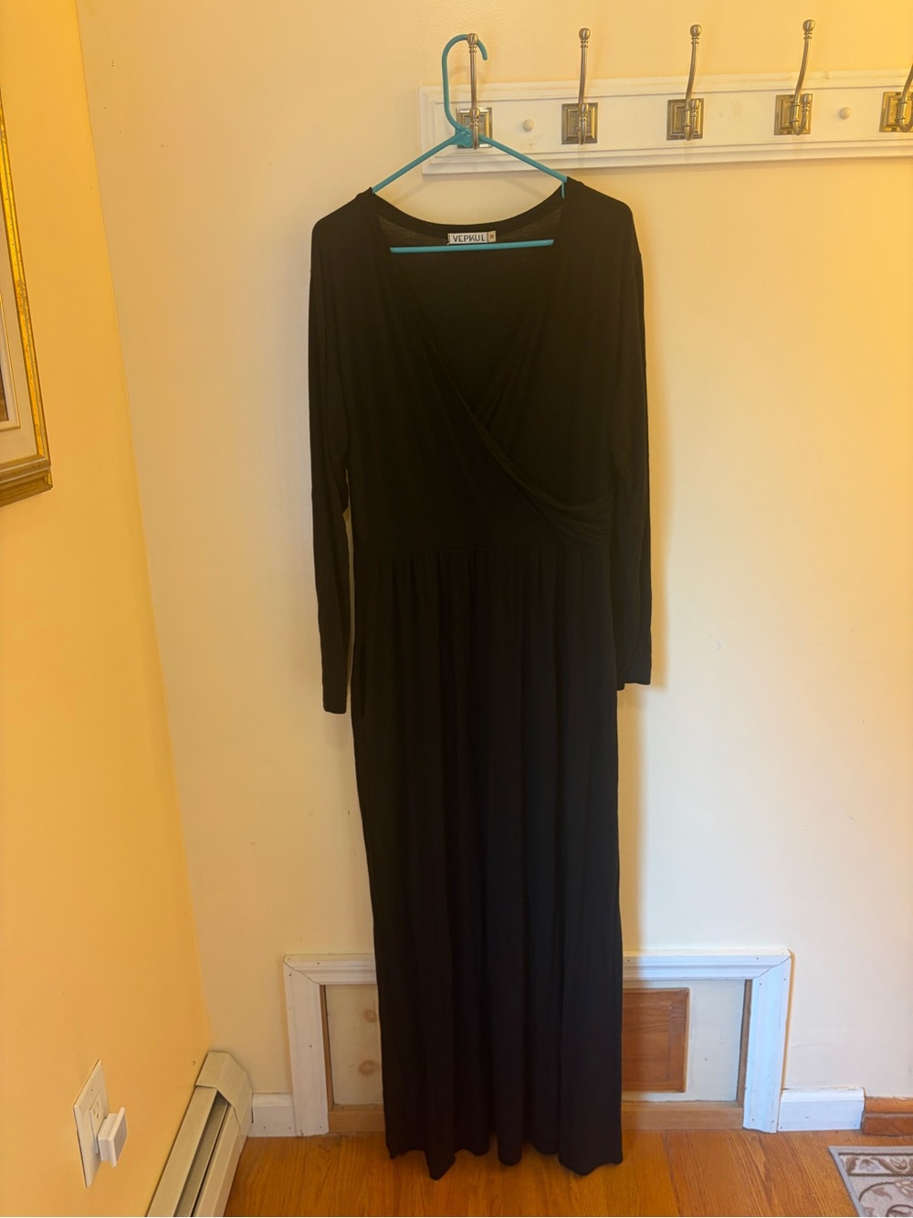 Elegant Black Maxi Wrap Dress with Long Sleeves